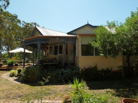 Lilys By The Lake - Raymond Island Accommodation - Accommodation Newcastle 0