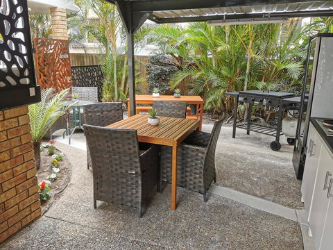 Limassol Motel - Accommodation Newcastle 3