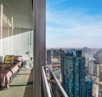 Lux 2BR Apt with a Stunning View of The Yarra - Accommodation Newcastle