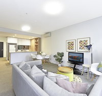 Luxury 1 bedroom  1 study with 1 parking - Accommodation Newcastle