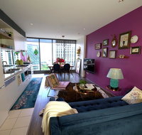 Luxury 2BR Apartment with amazing skyline view crown - Accommodation Newcastle