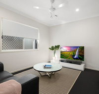 Luxury Home close to Sleemans QE2 Hospital  Griffith Uni - Accommodation Newcastle