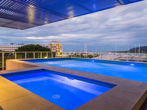 Luxury Waterfront Escape On The Harbour 315 - Accommodation Newcastle 0