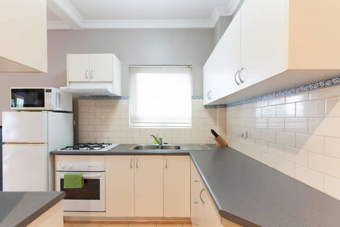 M2 Studio Near Kings Park Free Transit Zone - Accommodation Newcastle 1