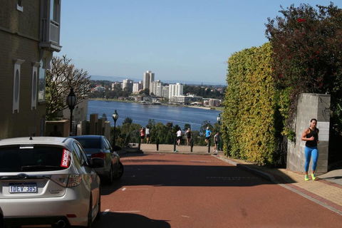 M2 Studio Near Kings Park Free Transit Zone - Accommodation Newcastle 3