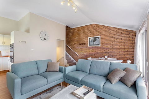 Macadamia Court 6 - Nelson Bay - Accommodation Newcastle 3