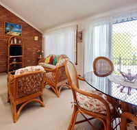 Macadamia Court Unit 2 8 Government Road - Accommodation Newcastle