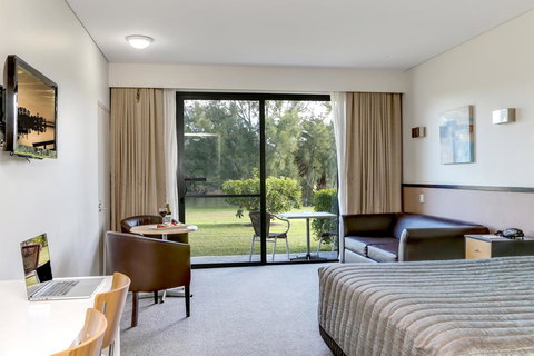 Macquarie 4 Star - Accommodation Newcastle 2