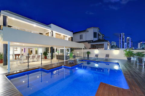 Magic On Main - Accommodation Newcastle 0