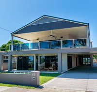 Magical holiday home - Welsby Pde Bongaree - Accommodation Newcastle