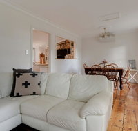 Magnetic Cottage circa 1850's - Accommodation Newcastle