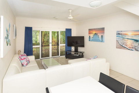 Mango Tree Private Apartments - Accommodation Newcastle 0