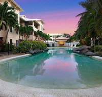 Marina View Apartment - Walk to the Strand - Accommodation Newcastle