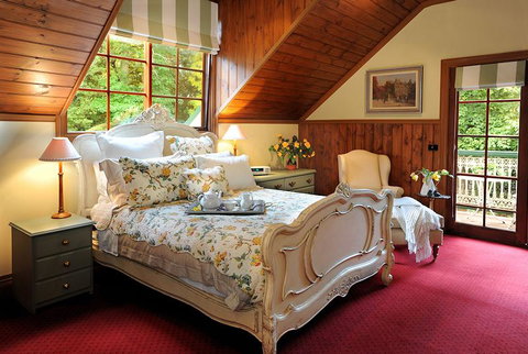 Mary Cards Coach House - Accommodation Newcastle 1
