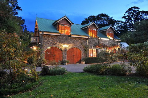 Mary Cards Coach House - Accommodation Newcastle 0