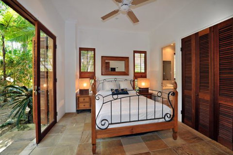 Mediterranean - Accommodation Newcastle 3