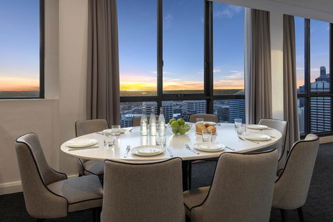 Meriton Suites Pitt Street - Accommodation Newcastle 2