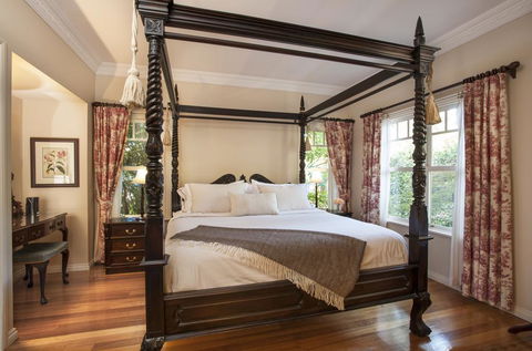 Merrow Cottages - Gatehouse - Accommodation Newcastle 0