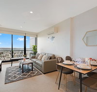 MH011A sense of flying between the ocean and sky - Accommodation Newcastle
