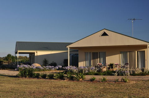 Milawa Muscat Retreat B&B - Accommodation Newcastle 2