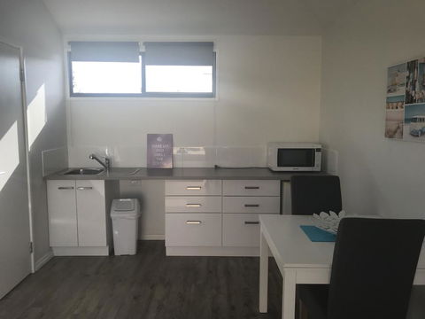 Mindarie Beach Studio - Accommodation Newcastle 2
