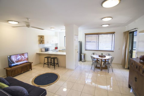 Minnie St 2 Bedroom / 2 Bathroom Apartment - Accommodation Newcastle 0