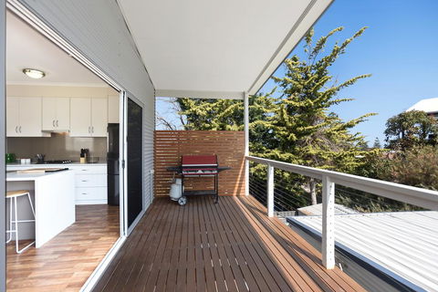 Moana Dreams - Accommodation Newcastle 3