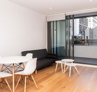 Modern Apartment in Sydney's CBD - Accommodation Newcastle