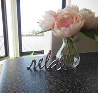 Modern Hobart Apartment with Stunning Views - Accommodation Newcastle