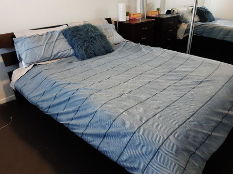 Modern Two-story Hampton Style House - Accommodation Newcastle 3