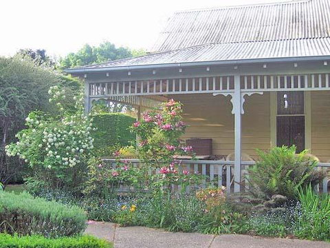 Mooltan House - Accommodation Newcastle 2