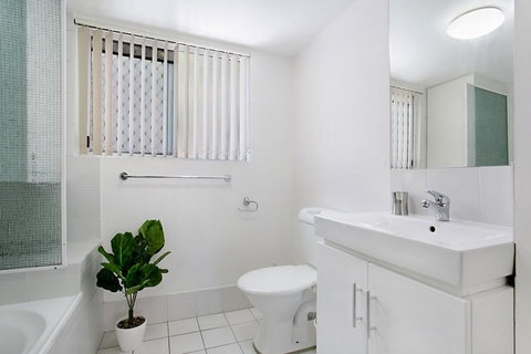 Moonbird - Accommodation Newcastle 1