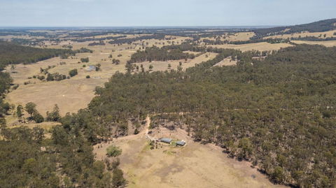 Mt Taylor Country Retreat-15 Minutes To Bairnsdale - Accommodation Newcastle 3