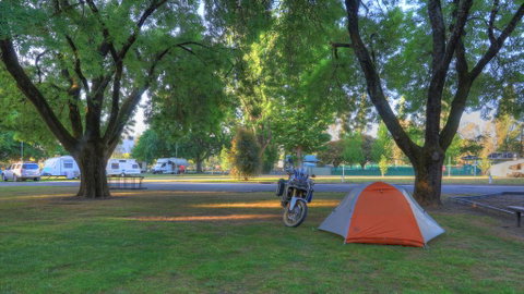 Myrtleford Holiday Park - Accommodation Newcastle 2