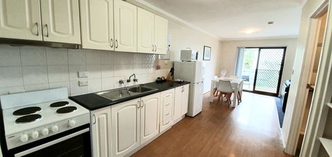 West Beach Lagoon 202 - Quiet & Ground Floor! - Accommodation Newcastle 6