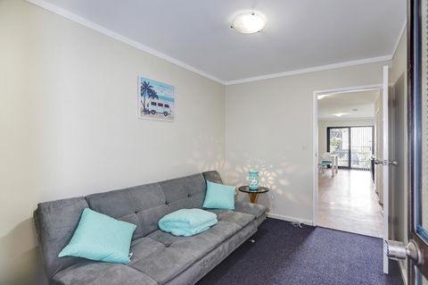 West Beach Lagoon 202 - Quiet & Ground Floor! - Accommodation Newcastle 4