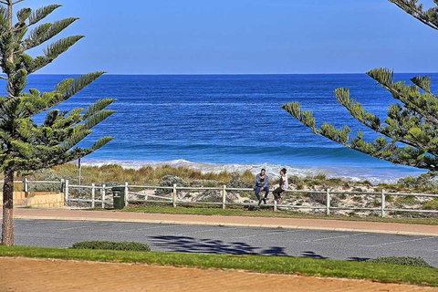 Beachfront @ Scarbs - Accommodation Newcastle 14
