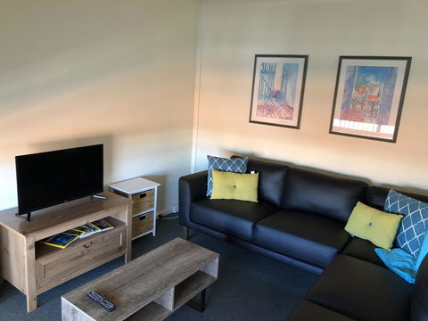 West Beach Lagoon 114 â€“ Ocean Views - Accommodation Newcastle 3