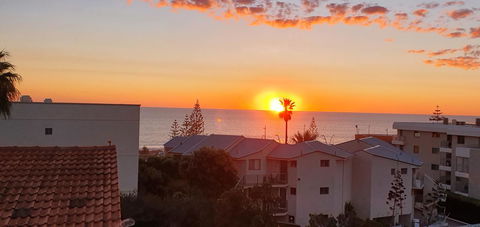 West Beach Lagoon 114 â€“ Ocean Views - Accommodation Newcastle 19