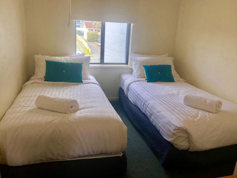 West Beach Lagoon 114 â€“ Ocean Views - Accommodation Newcastle 7
