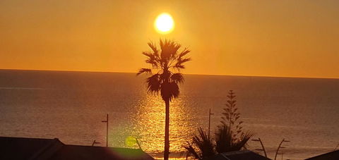 West Beach Lagoon 114 â€“ Ocean Views - Accommodation Newcastle 20