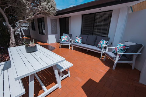 Mindarie Retreat - Accommodation Newcastle 11