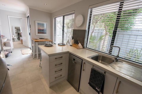 Mindarie Retreat - Accommodation Newcastle 8