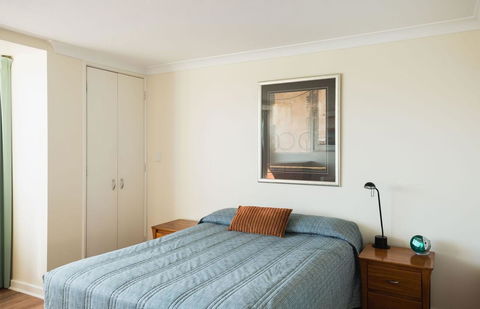 Studio 208 With Ocean Views - Accommodation Newcastle 14