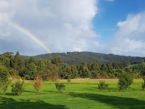 Karri Aura - Accommodation Newcastle 5