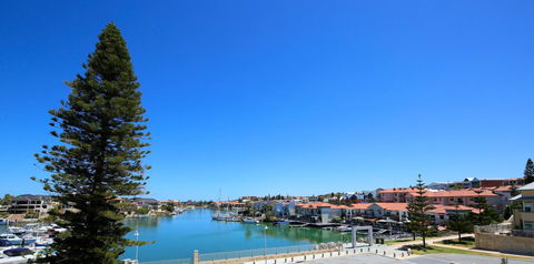 Studio Style Mindarie Marina - Accommodation Newcastle 0