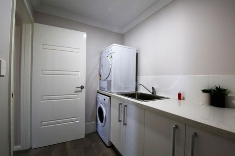 Studio Style Mindarie Marina - Accommodation Newcastle 8