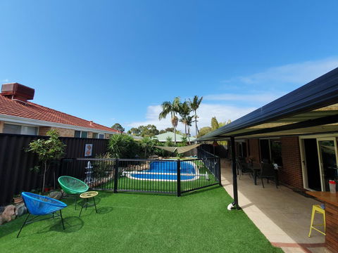 The Entertainer - Accommodation Newcastle 3