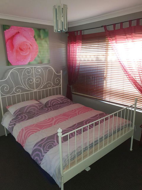 The Entertainer - Accommodation Newcastle 15