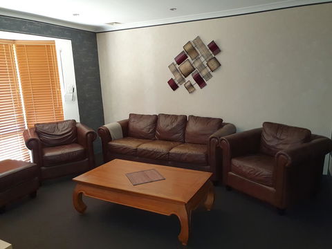 The Entertainer - Accommodation Newcastle 21